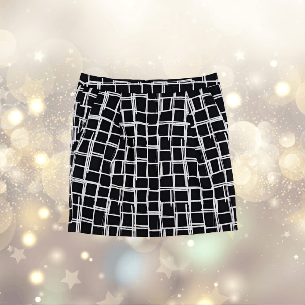 Gap Patterned 2 Pocket Skirt Black & White